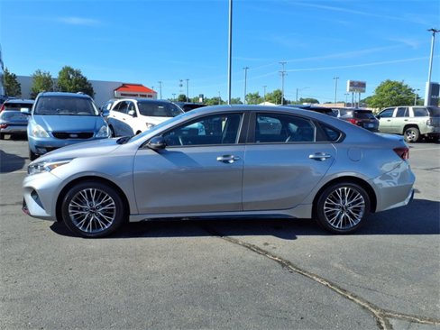 Used 2024 Kia Forte GT-Line w/ GT-Line Premium Package image 4