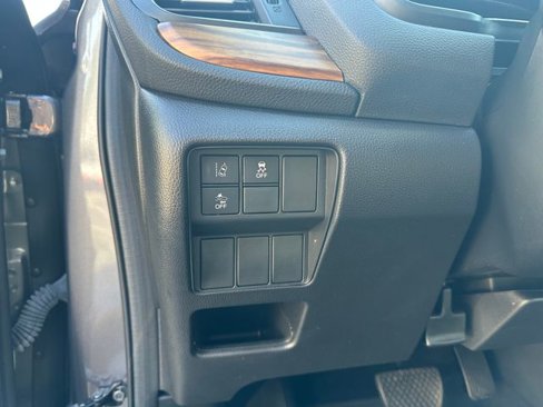 Used 2018 Honda CR-V EX image 11