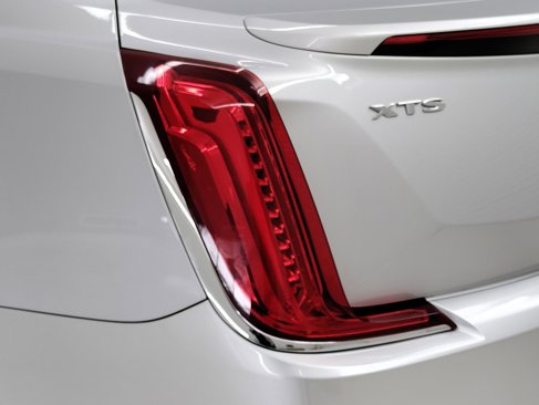 Used 2019 Cadillac XTS Luxury image 8