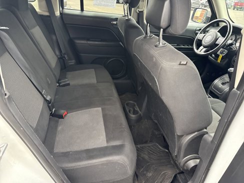 Used 2014 Jeep Patriot Latitude image 13