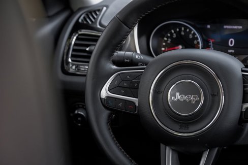 Used 2018 Jeep Compass Limited w/ Navigation Group image 25
