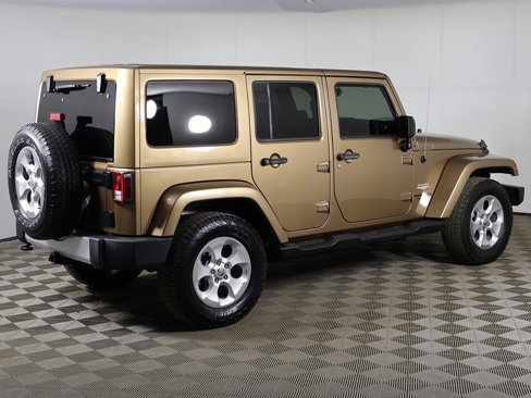 Used 2015 Jeep Wrangler Unlimited Sahara w/ Dual Top Group image 7