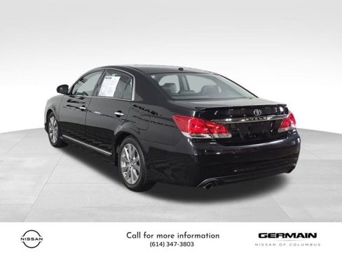 Used 2011 Toyota Avalon Limited image 8