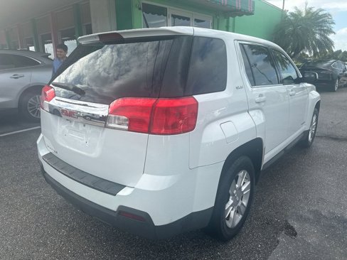 Used 2011 GMC Terrain SLE image 5