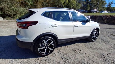 Certified 2022 Nissan Rogue Sport SL w/ Premium Package image 8