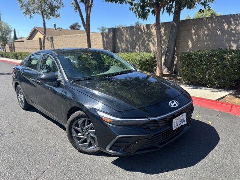 Certified 2024 Hyundai Elantra SEL image 2