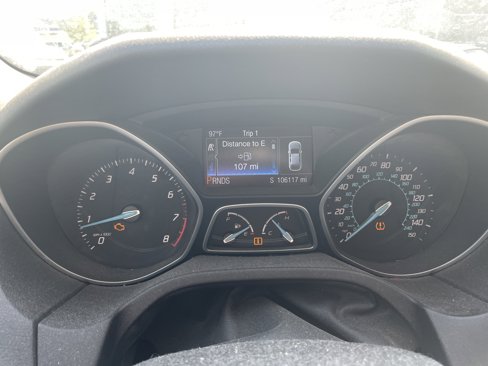 Used 2012 Ford Focus Titanium image 3