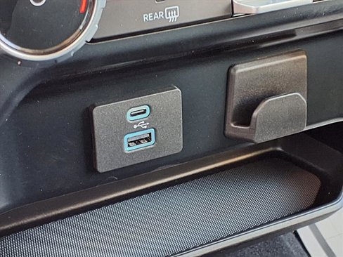 Used 2024 Ford F150 XLT image 9