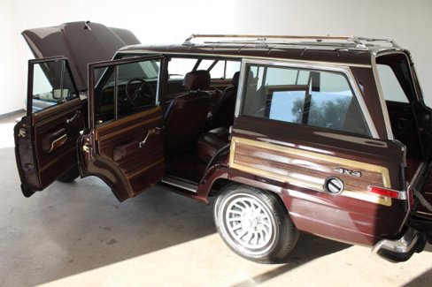 Used 1989 Jeep Grand Wagoneer image 51