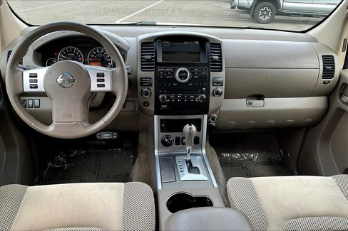 Used 2012 Nissan Pathfinder SV image 15