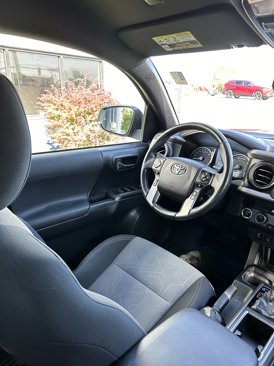 Used 2021 Toyota Tacoma TRD Off-Road w/ Technology Package image 33