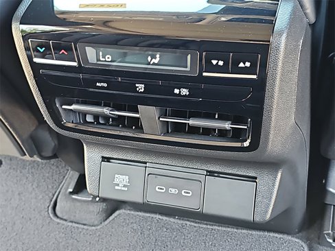 Certified 2025 Acura MDX w/ Technology Package image 12
