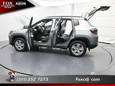 Used 2022 Jeep Compass Latitude w/ Convenience Group image 32