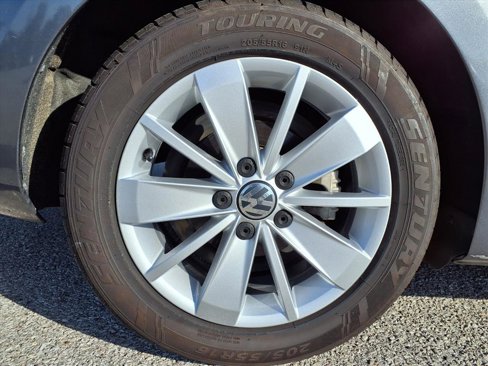 Used 2015 Volkswagen Jetta SE image 37
