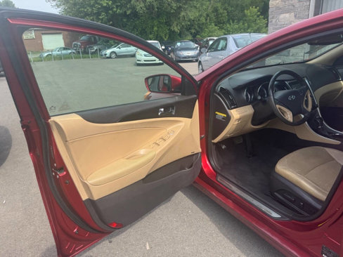 Used 2013 Hyundai Sonata Limited w/ Premium Pkg image 10