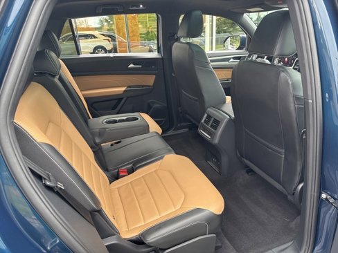 Used 2022 Volkswagen Atlas Cross Sport SEL Premium R-Line image 15