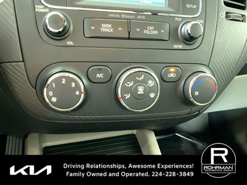 Used 2016 Kia Forte EX image 8