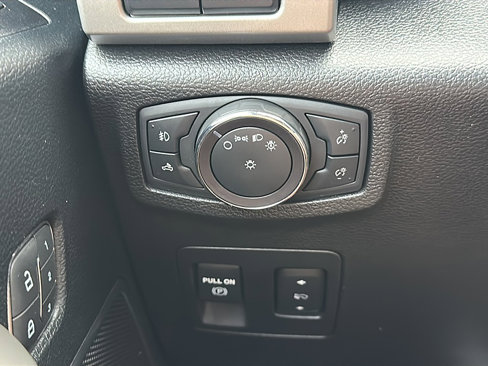 Used 2019 Ford F150 Lariat w/ Equipment Group 502A Luxury image 36