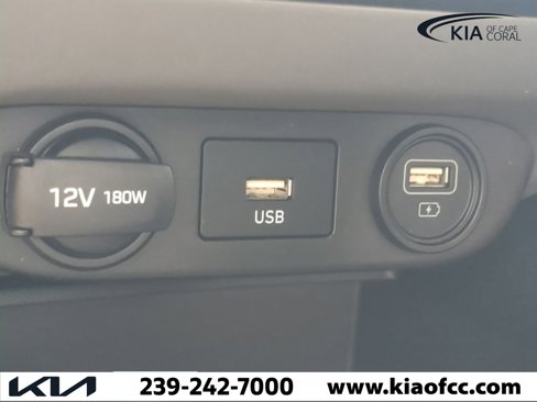 Used 2023 Hyundai Elantra SEL image 18
