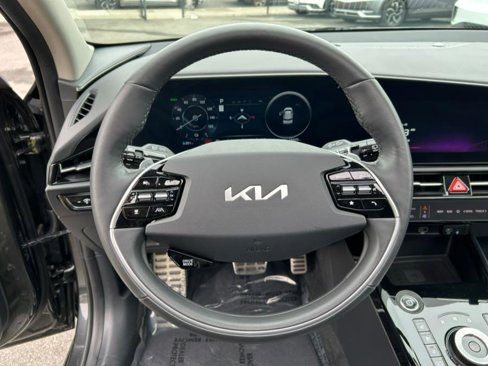 Used 2023 Kia Niro Wave image 19