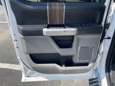 Used 2017 Ford F150 Lariat image 22