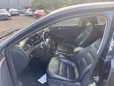 Used 2017 Volkswagen Jetta SEL image 11