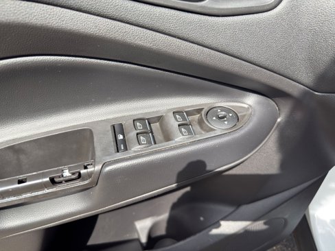 Used 2019 Ford Escape SEL image 21