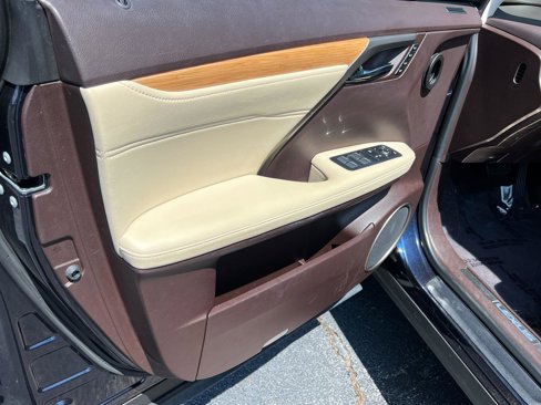 Used 2019 Lexus RX 350L FWD image 11