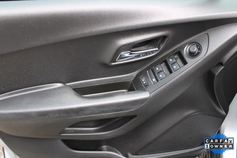 Used 2021 Chevrolet Trax LT w/ Driver Confidence Package image 8