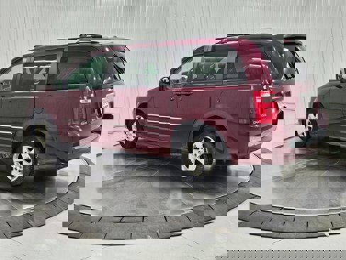 Used 2009 Dodge Grand Caravan SXT w/ Entertainment Group 2 image 28