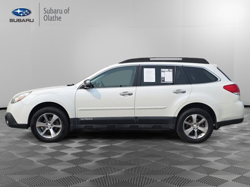 Used 2013 Subaru Outback 2.5i Limited w/ Special Appearance Pkg image 8