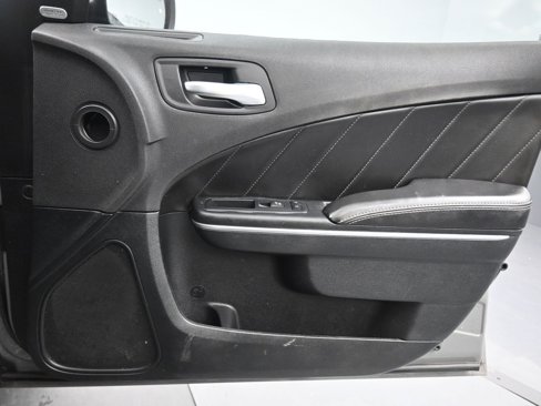Used 2017 Dodge Charger SXT w/ Plus Group image 38