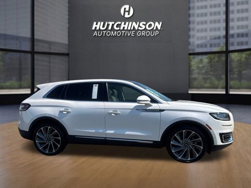 Used 2019 Lincoln Nautilus Reserve image 2