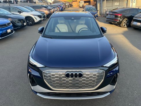 Used 2023 Audi Q4 e-tron Premium Plus w/ Premium Plus image 3