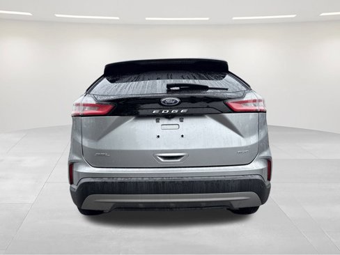 Used 2021 Ford Edge SEL image 4