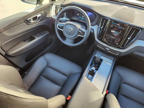 Certified 2025 Volvo XC60 B5 Plus w/ Climate Package image 10
