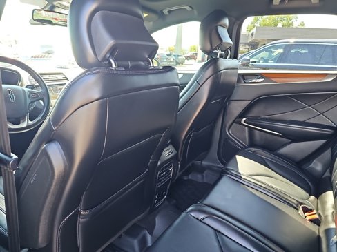 Used 2019 Lincoln MKC Reserve image 14