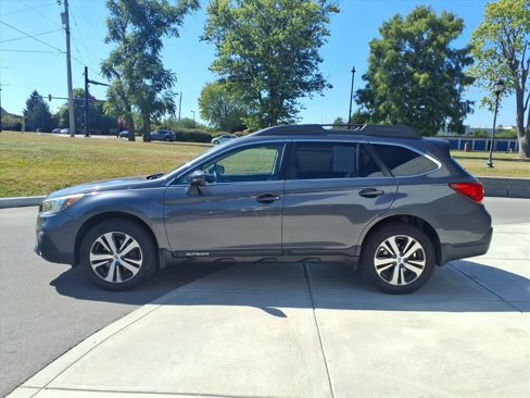 Used 2018 Subaru Outback 2.5i Limited image 3