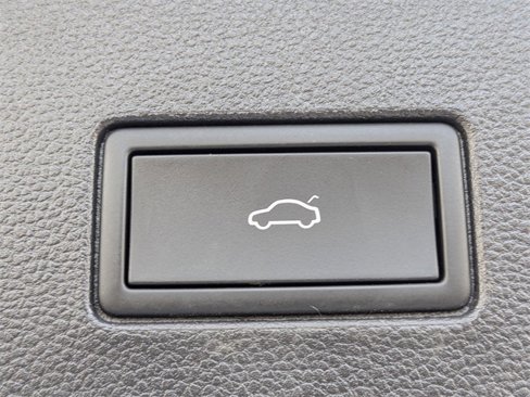Used 2022 Volkswagen Atlas SEL image 16