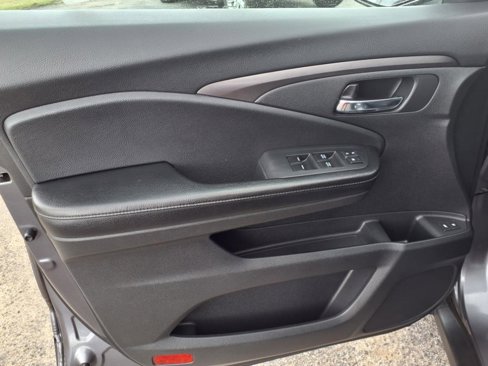 Used 2016 Honda Pilot EX-L image 17