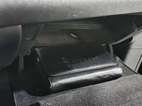 Used 2018 Lincoln MKC Premiere image 26