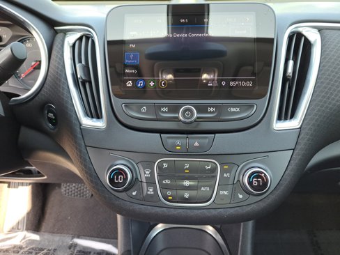 Used 2020 Chevrolet Malibu LT image 13