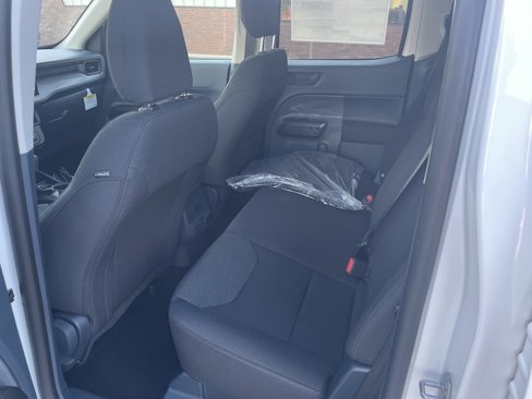 New 2025 Ford Maverick XL image 6
