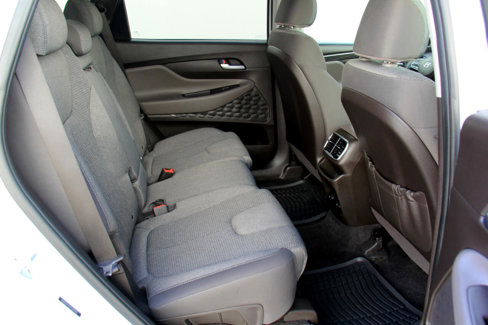 Used 2019 Hyundai Santa Fe SE image 29