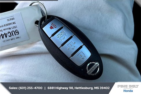 Used 2023 Nissan Sentra SV image 9