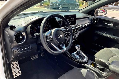 Used 2021 Kia Forte GT-Line image 16