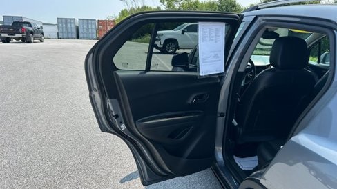Used 2019 Chevrolet Trax LT w/ LT Convenience Package image 30