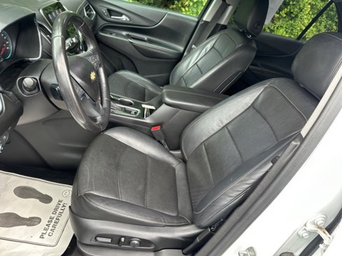 Used 2020 Chevrolet Equinox Premier w/ Premier Redline Edition image 11