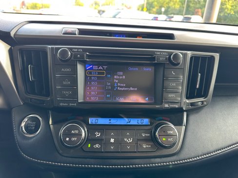 Used 2013 Toyota RAV4 Limited image 24