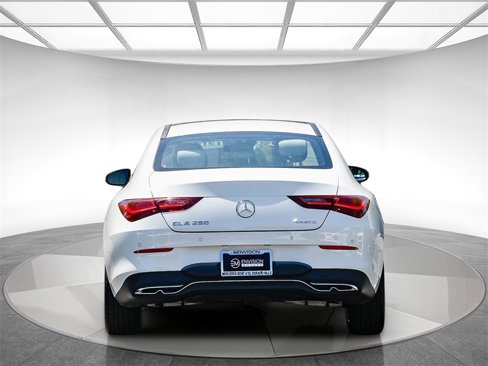 Used 2025 Mercedes-Benz CLA 250 4MATIC image 3